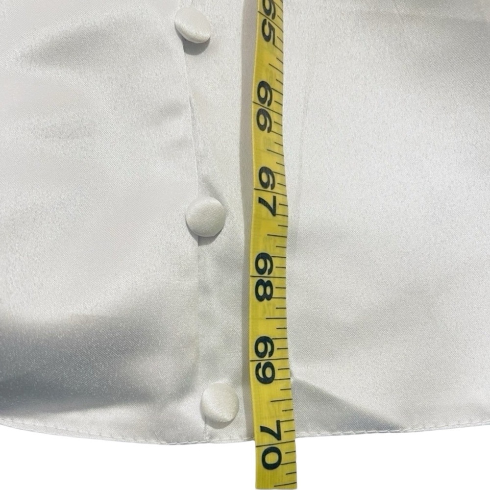 White satin wedding dress pockets in skirt Women’s Size 6 New in original bag - Picture 12 of 12